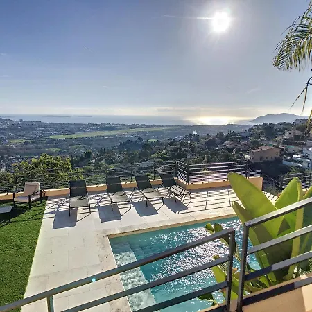 Amazing Sea View Near Cannes, Pool, 5 Bedrooms, 4 Bathrooms *