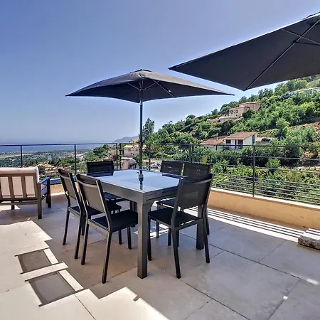 Amazing Sea View Near Cannes, Pool, 5 Bedrooms, 4 Bathrooms Villa Mandelieu-la-Napoule