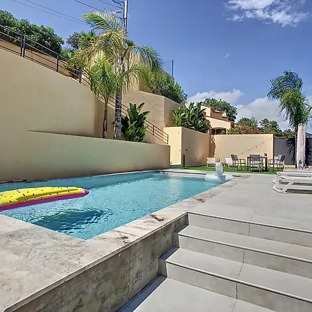 Amazing Sea View Near Cannes, Pool, 5 Bedrooms, 4 Bathrooms *