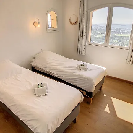 Villa Amazing Sea View Near Cannes, Pool, 5 Bedrooms, 4 Bathrooms *